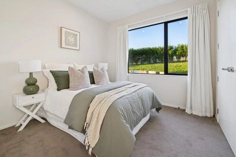 Photo of property in 5 Byron Drury Way, Riverhead, 0820