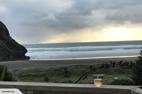 Photo of property in 30 Garden Road, Piha, New Lynn, 0772