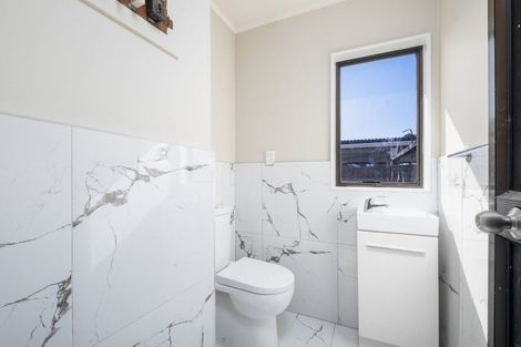 Photo of property in 1/6 Hatherley Place, Clendon Park, Auckland, 2103