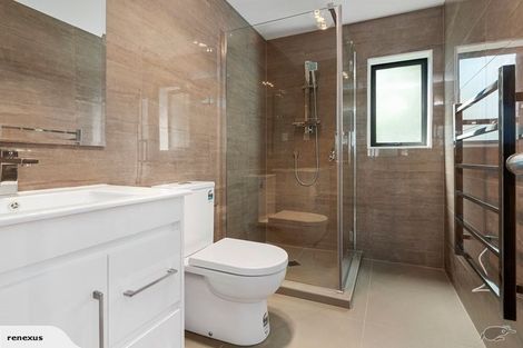 Photo of property in 49a Price Crescent, Mount Wellington, Auckland, 1060