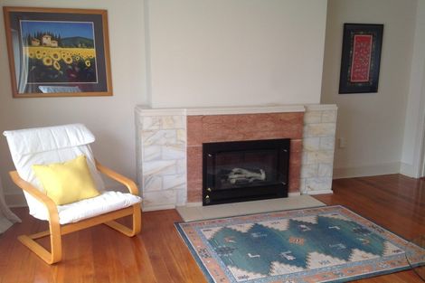 Photo of property in 1-12/48 The Bay Hill, Timaru, 7910