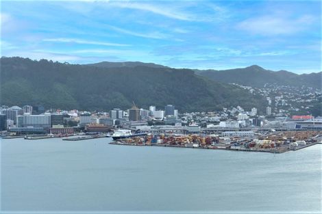 Photo of property in 4a Robieson Lane, Roseneath, Wellington, 6011