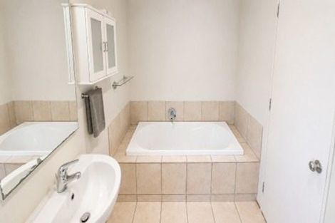 Photo of property in 1/70 Picton Avenue, Riccarton, Christchurch, 8011