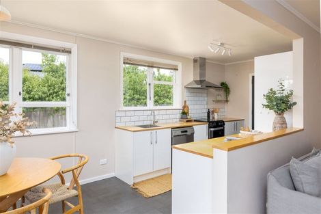 Photo of property in 18 Kilburn Street, Bishopdale, Christchurch, 8053