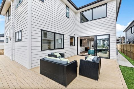 Photo of property in 13 Downpatrick Drive, Flat Bush, Auckland, 2019