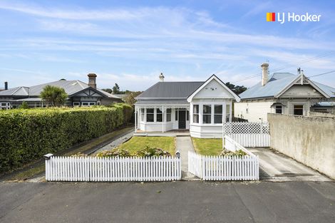 Photo of property in 23 Royal Crescent, Saint Kilda, Dunedin, 9012