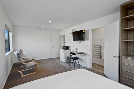 Photo of property in 7a Mathesons Road, Phillipstown, Christchurch, 8011