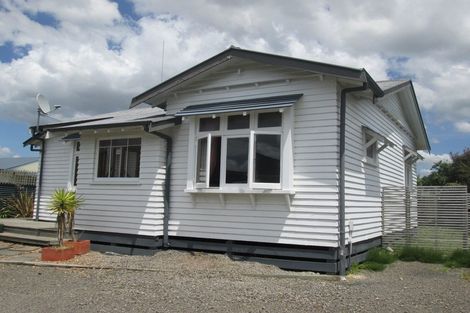Photo of property in 25 Tiller Close, Kelvin Grove, Palmerston North, 4414