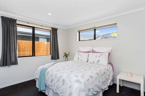 Photo of property in 15 Oka Street, Papamoa Beach, Papamoa, 3118