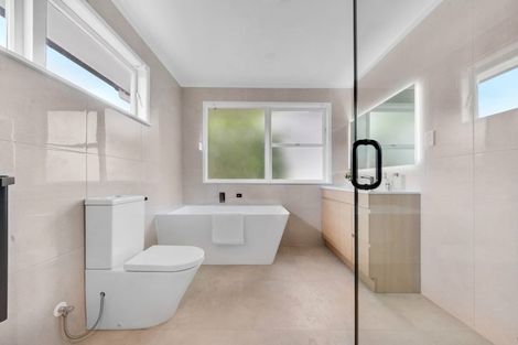 Photo of property in 37 Hokianga Street, Mangere East, Auckland, 2024