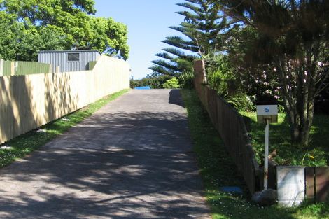 Photo of property in 5 Malte Brun Place, Papatoetoe, Auckland, 2025