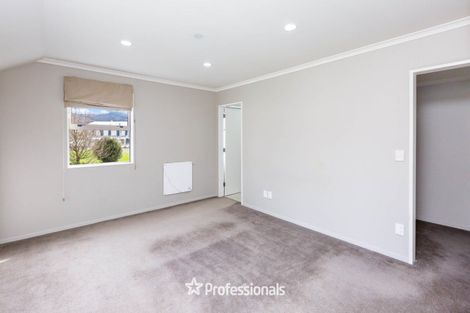 Photo of property in 64 Evergreen Crescent, Trentham, Upper Hutt, 5018