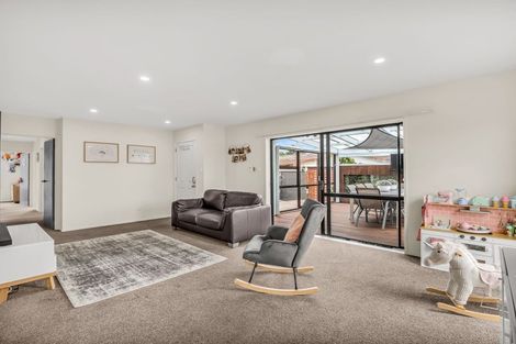Photo of property in 17 Jacaranda Place, Parklands, Christchurch, 8083