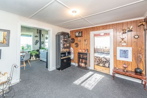 Photo of property in 2 Wharf Street, Castlecliff, Whanganui, 4501