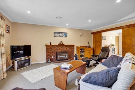 Photo of property in 9 Burnside Avenue, Hawera, 4610