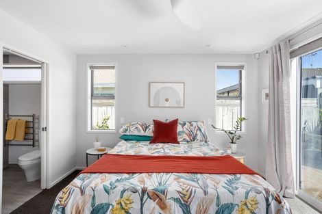 Photo of property in 14 Hugo Way, Papamoa Beach, Papamoa, 3118