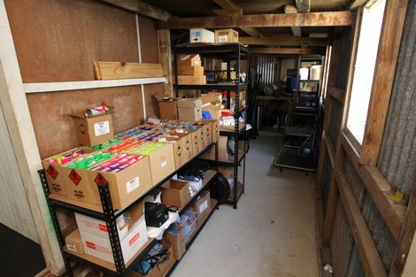 Photo of property in 1 Wallis Lane, Orewa, 0931