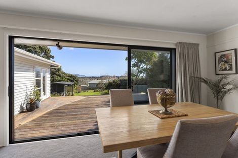 Photo of property in 50 Winara Avenue, Waikanae, 5036