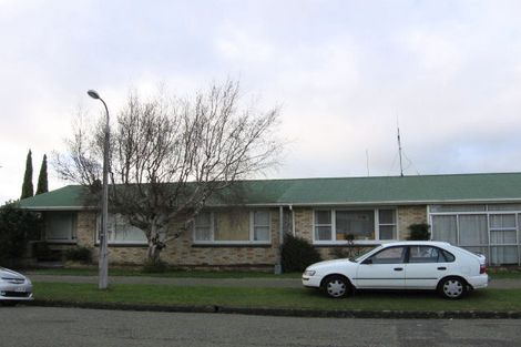 Photo of property in 3 Oakley Street, Palmerston North, 4410