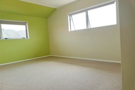 Photo of property in 20 Holyoake Crescent, Avalon, Lower Hutt, 5011