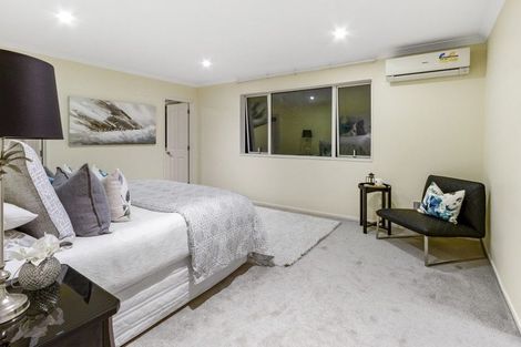 Photo of property in 9 Carex Way, Long Bay, Auckland, 0630