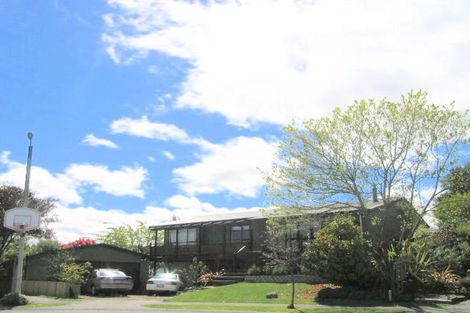 Photo of property in 13 Golders Place, Richmond Heights, Taupo, 3330