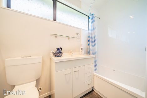 Photo of property in 3 Amber Grove, Birchville, Upper Hutt, 5018