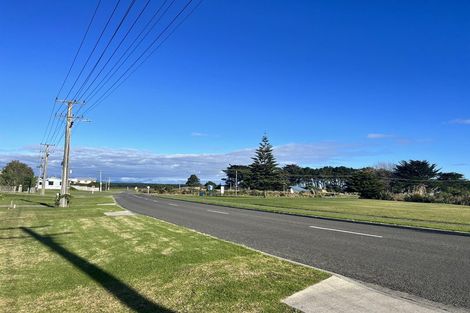 Photo of property in 19 Nash Parade, Foxton Beach, Foxton, 4815