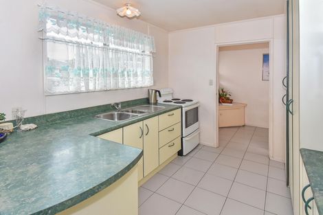 Photo of property in 14 Adel Place, Weymouth, Auckland, 2103