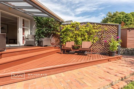 Photo of property in 16 Sunbrae Drive, Silverstream, Upper Hutt, 5019
