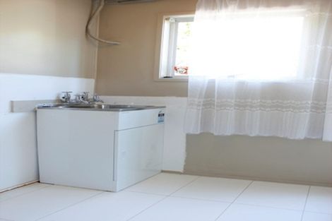 Photo of property in 12 Beaudine Avenue, Glenfield, Auckland, 0629