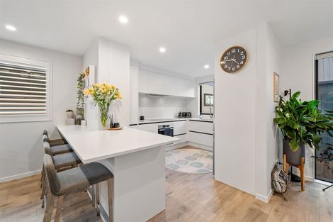 Photo of property in 17 Te Uru Lane, Takapuna, Auckland, 0622