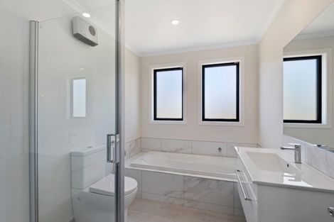 Photo of property in 17 Holmes Hanover Lane, Halswell, Christchurch, 8025