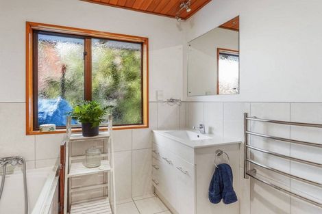 Photo of property in 13 Shanaway Close, Halswell, Christchurch, 8025