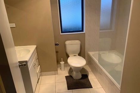 Photo of property in 93 Universal Drive, Henderson, Auckland, 0610