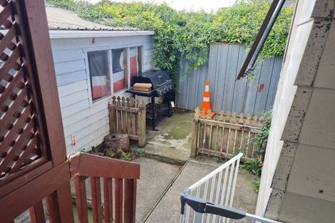 Photo of property in 2/21 Silver Creek Road, Weymouth, Auckland, 2103