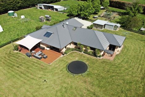 Photo of property in 492 Falvey Road, Levels, Timaru, 7975