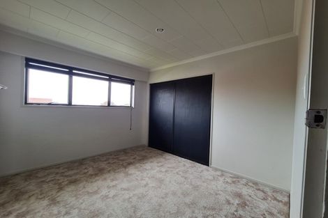 Photo of property in 25 Truby King Street, Merrilands, New Plymouth, 4312