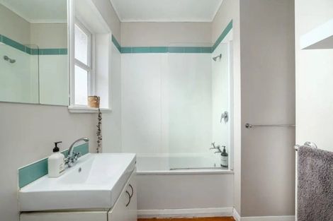 Photo of property in 13 Mcgregor Crescent, Masterton, 5810