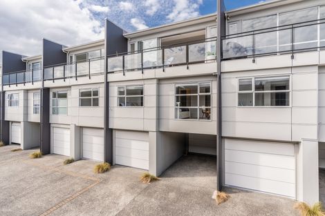 Photo of property in 4/49 Browns Road, Browns Bay, Auckland, 0630
