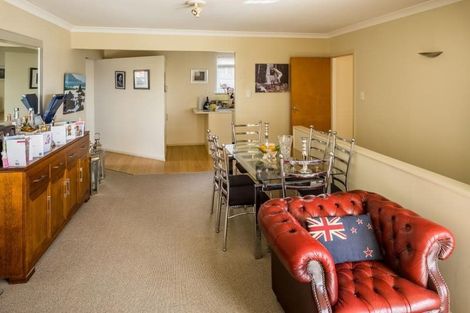 Photo of property in 8 Tirowhanga Road, Paremata, Porirua, 5024