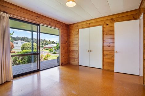 Photo of property in 128 Avalon Place, Whangamata, 3620