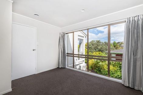 Photo of property in 2/98 Mountbatten Avenue, Hillcrest, Auckland, 0627