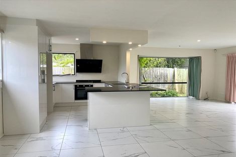 Photo of property in 2/4 Betwin Avenue, Sockburn, Christchurch, 8042