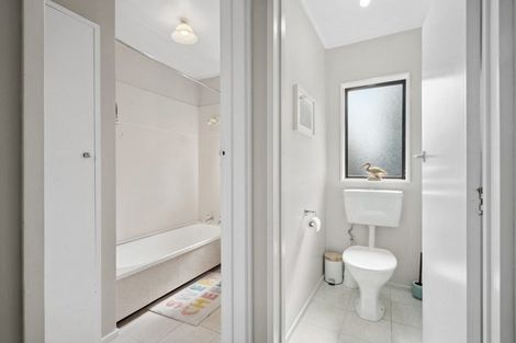 Photo of property in 9 Baillie Crescent, Carterton, 5713