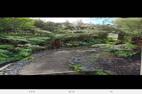 Photo of property in 71 Coulter Road, Henderson Valley, Auckland, 0614