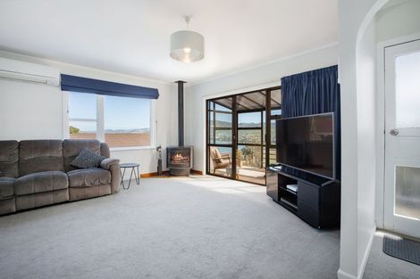Photo of property in 21 Inlet View, Titahi Bay, Porirua, 5022