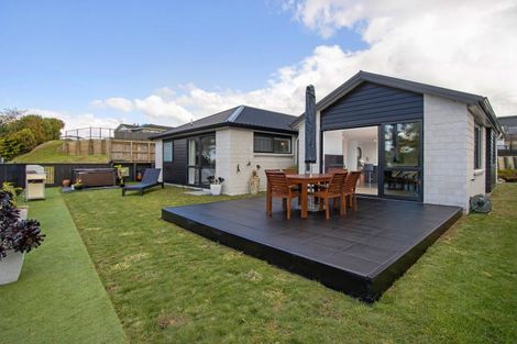 Photo of property in 26 Te Kaka Place, Omokoroa, 3114