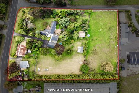 Photo of property in 151 Taupaki Road, Taupaki, Henderson, 0782