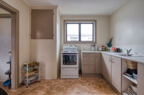 Photo of property in 16 Tolerton Avenue, Elgin, Gisborne, 4010